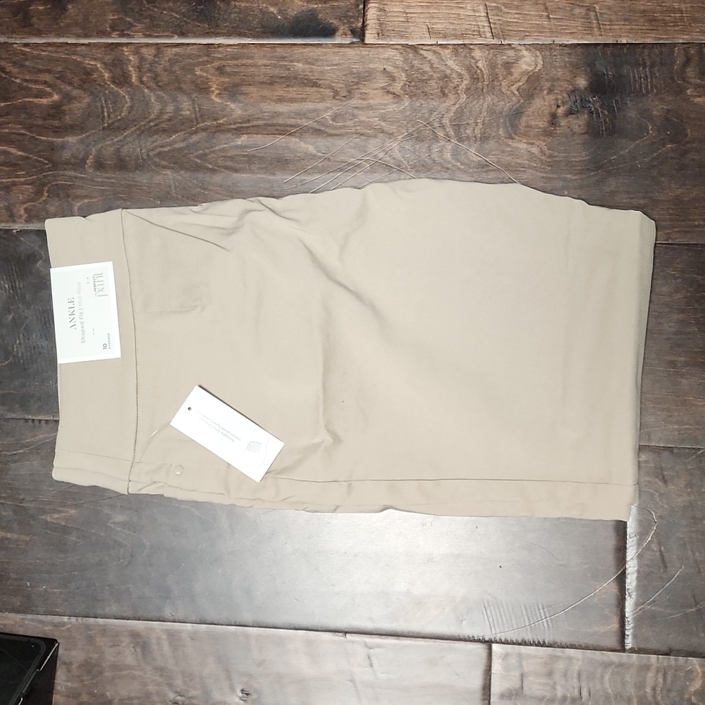 Christopher and Banks  perfect pant Ankle pant size 10